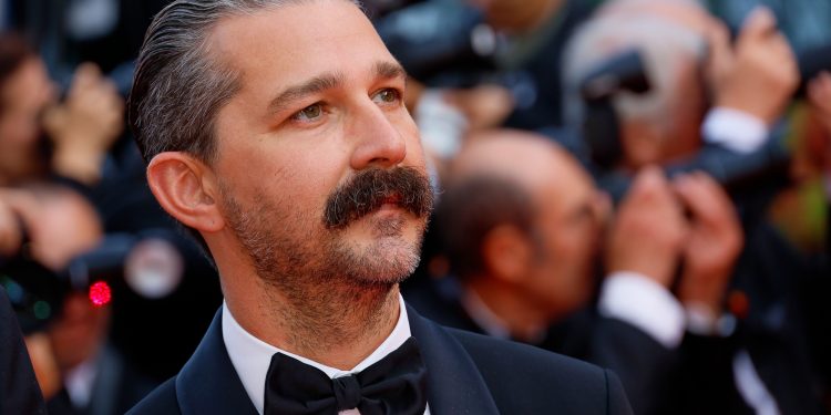 Shia LaBeouf se declara culpado por agressão